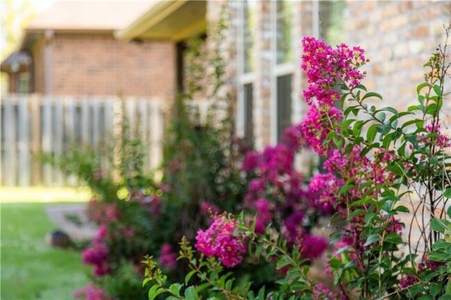 Photo - 3778 Prince Philipe St