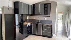 Building Photo - 1824 Roosevelt St Unit 2 Rental