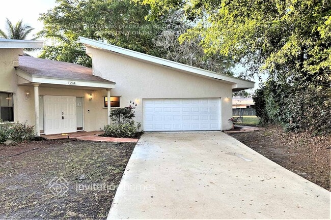 Building Photo - 244 Natchez Ct