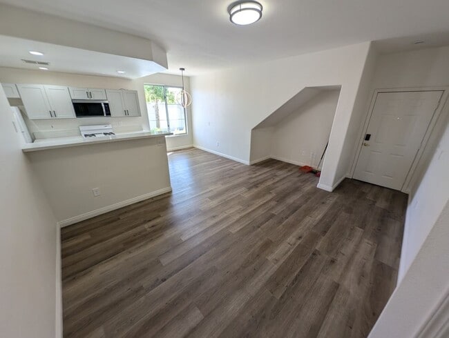 Photo - 10001 Crimson Palisades Pl