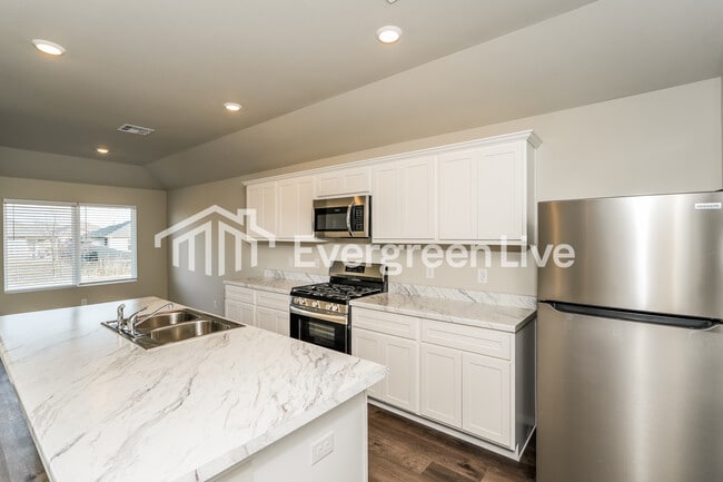 Photo - 23007 S King Rdg Dr