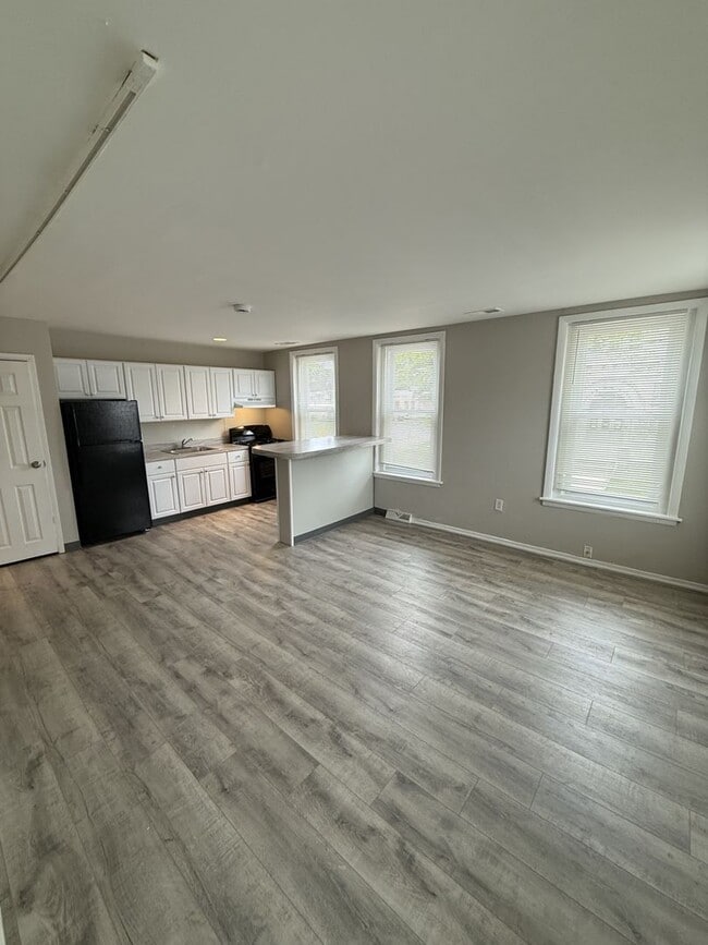 Photo - 336 W 8th St Unit Apt. D