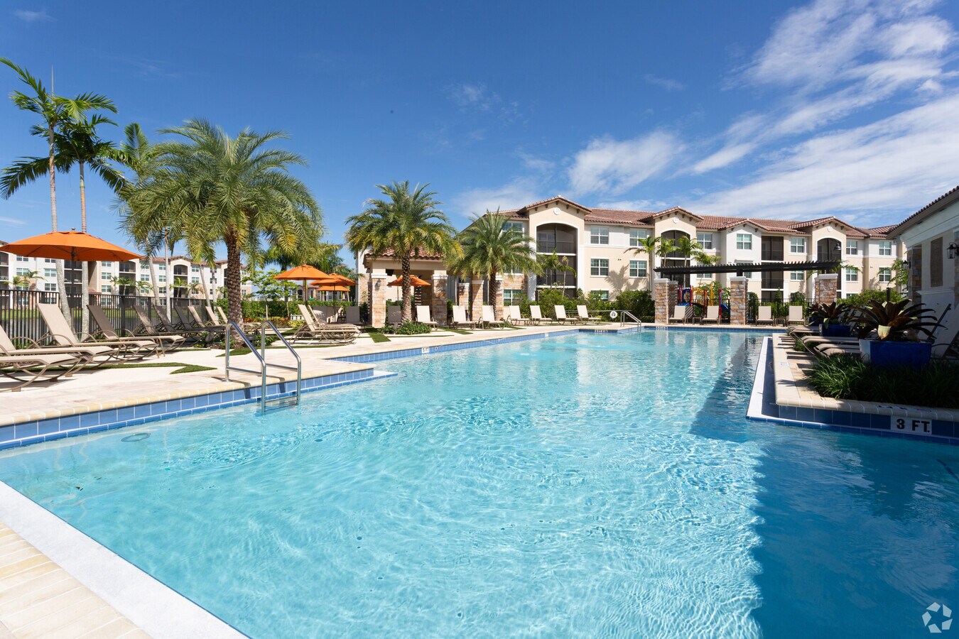 Download Apartamentos t3 em beachorida west palm Desktop Wallpaper