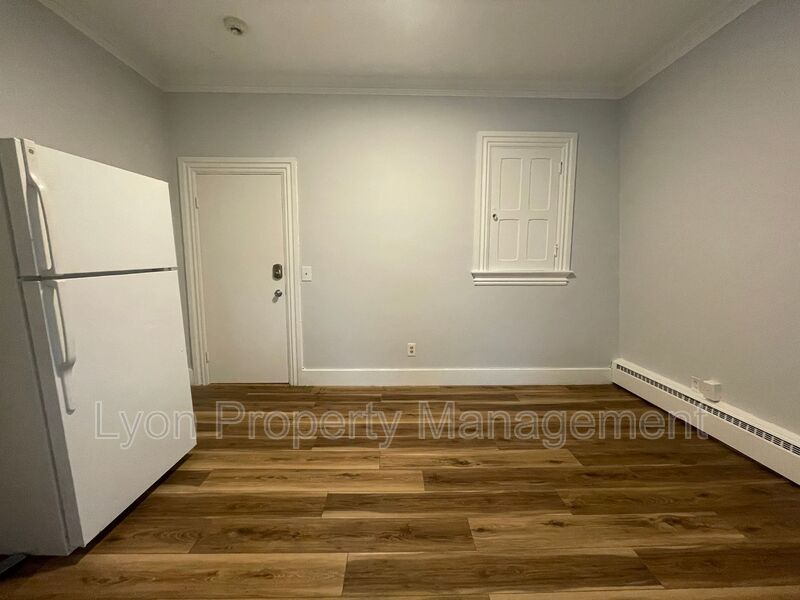 Photo - 507 Blackstone St Unidad 7