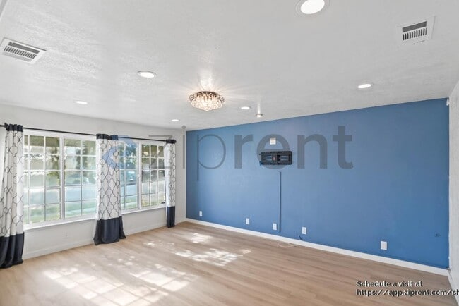 Photo - 38440 Farwell Dr