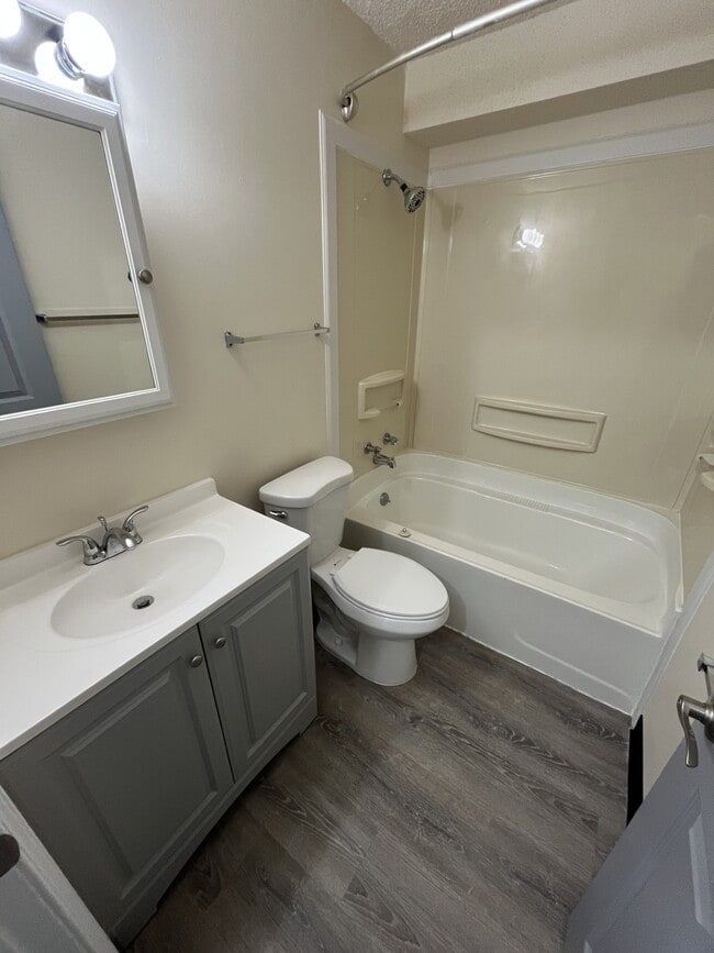 Photo - Piedmont Manor Apartments