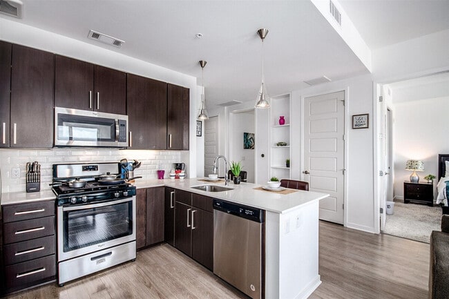 Photo - 2002 Holcombe Blvd Unidad ID1359170P