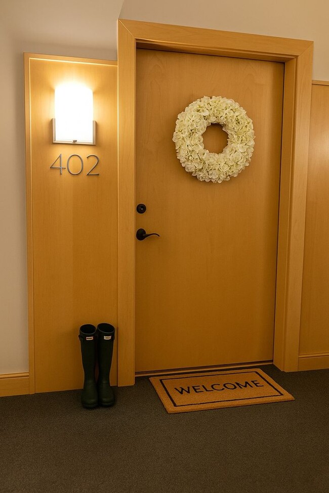 Photo - Absolutely Gorgeous 2 BR, 2 BA Condo Just ... Unit 402