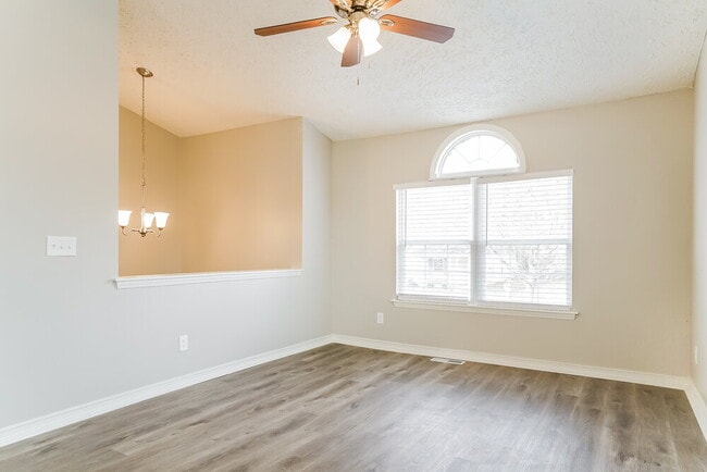 Photo - 5848 Brambleton Ave