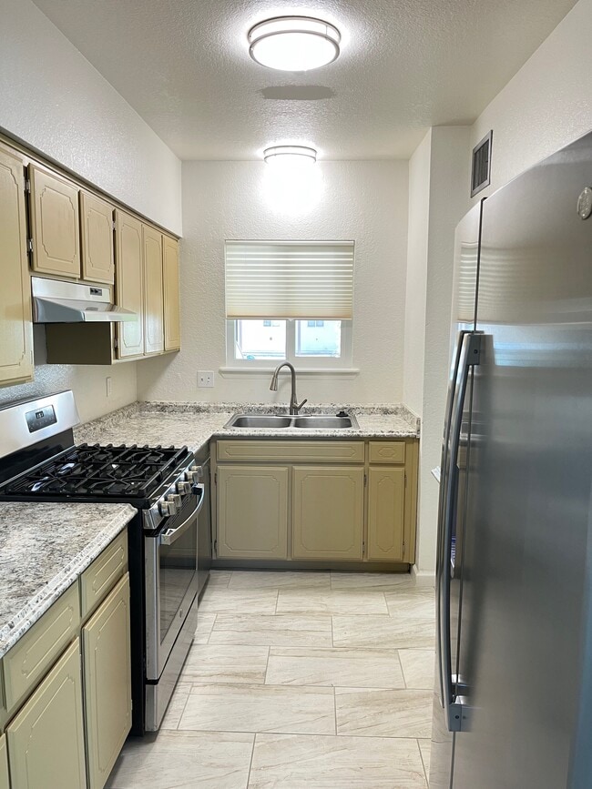 Photo - 1936 Paseo De La Luna Unit #16