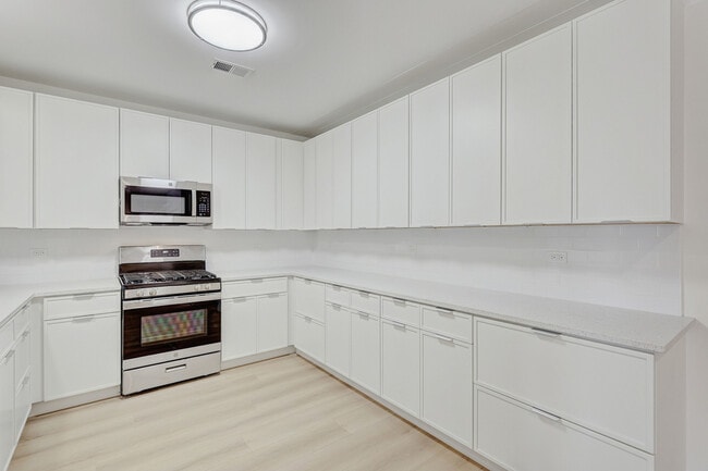 Photo - 9201 N Milwaukee Ave