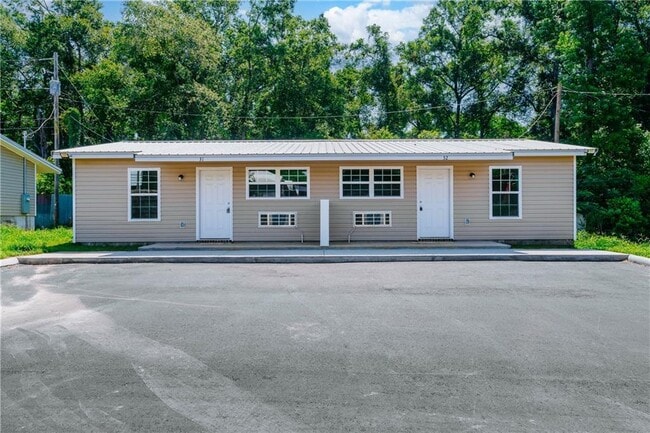 Building Photo - 7513 Old Shell Rd Unit 21