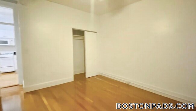 Photo - 26 Hemenway St Unit 10