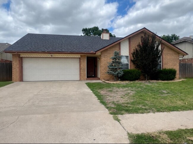 Building Photo - 521 Cypress Dr