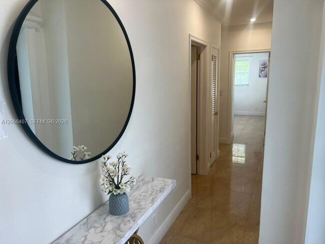 Photo - 701 N 14th Ave