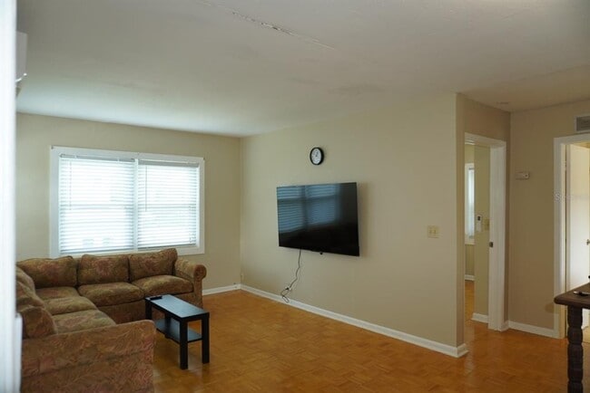 809 W Park Ave Unit B
