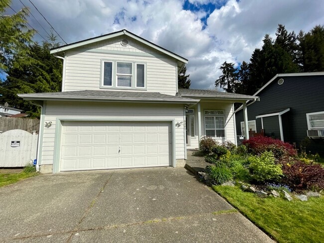 Building Photo - Welcome to Tranquil Living in Fernhill, Tacoma