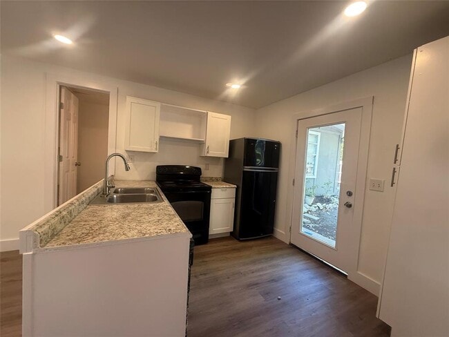 Photo - 5901 Nancy Dr