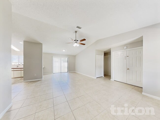 Photo - 27 Princess Rose Dr
