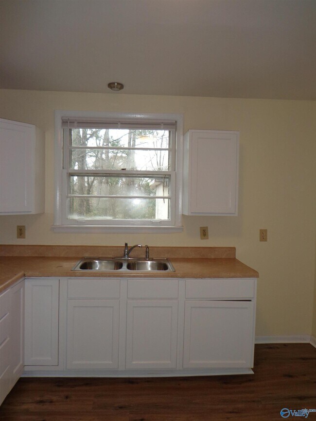 Photo - 4408 NW Kenwood Dr