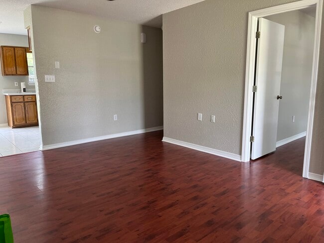 114 Oak Terrace Dr