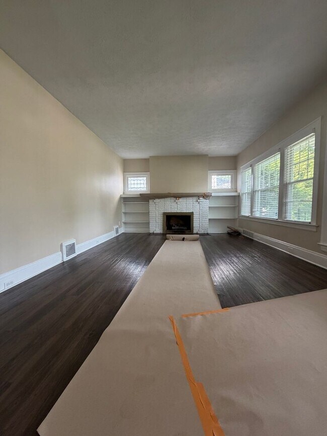 Photo - 13048 Cedar Rd