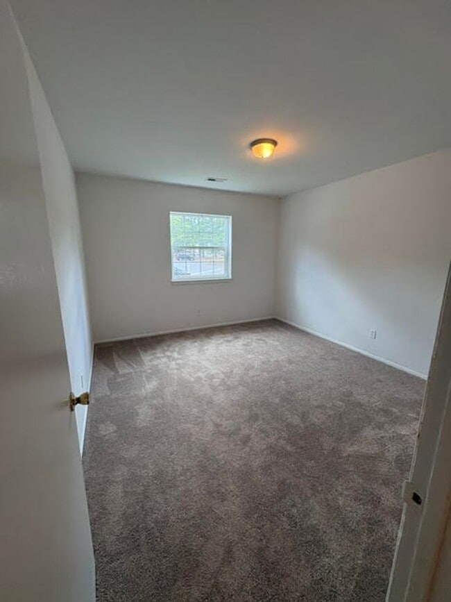 Photo - Two Bedroom One Bath Unit 778-201