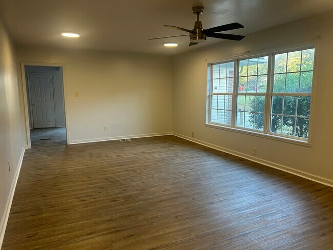 Photo - 1011 Ave Of Pines Unit Front