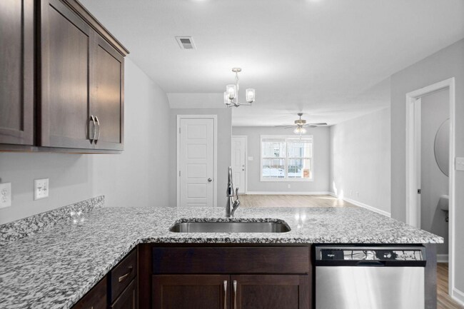 Photo - 638 Stowe Ct