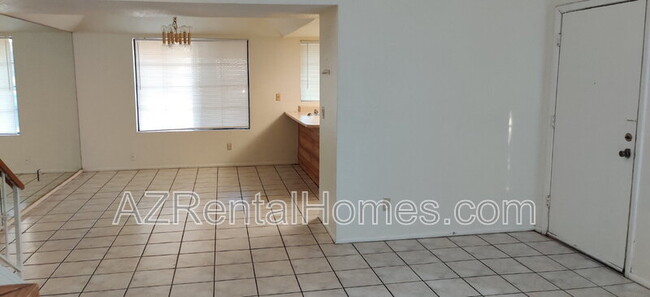 Photo - 819 N College Ave Unidad #H-116 Rental