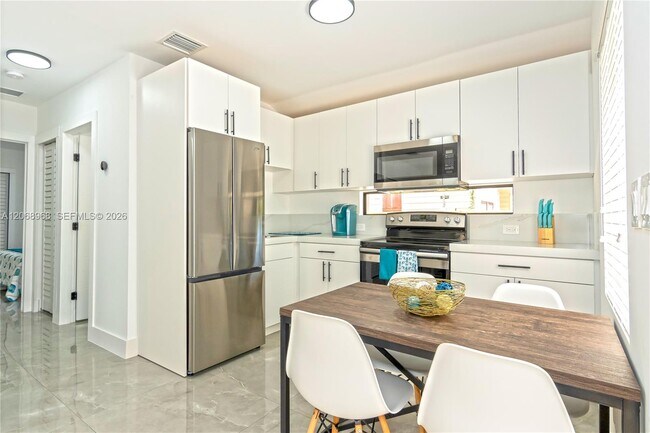 Photo - 345 NW 53rd St Unidad A
