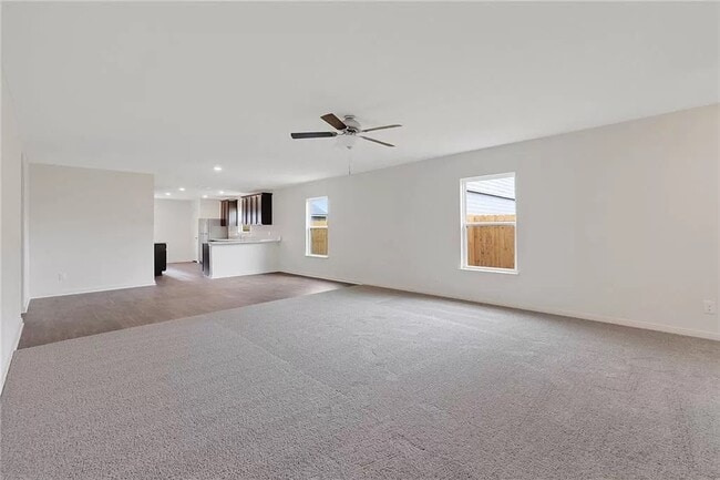 513 Fox Glen Cv