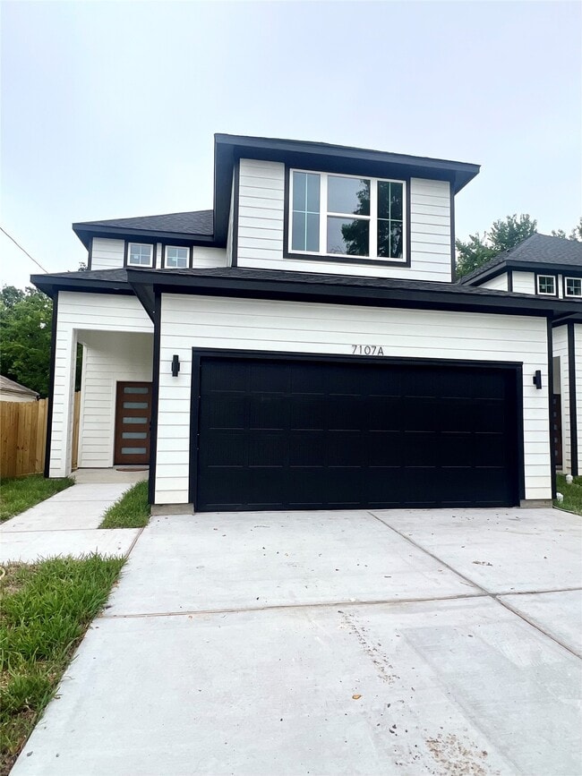 Building Photo - 7107 Foster St