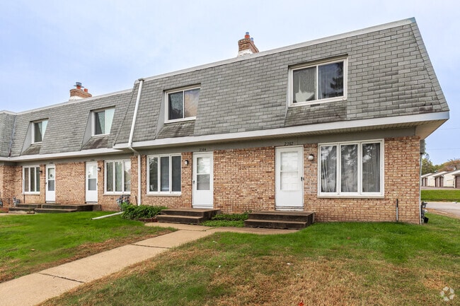 Photo - Maple Hills Townhomes