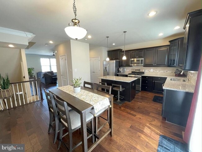 Photo - 706 Bunker Ln