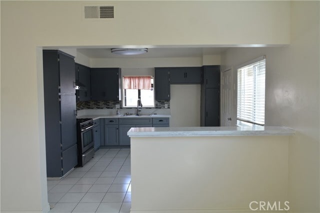 Photo - 4907 McClintock Ave