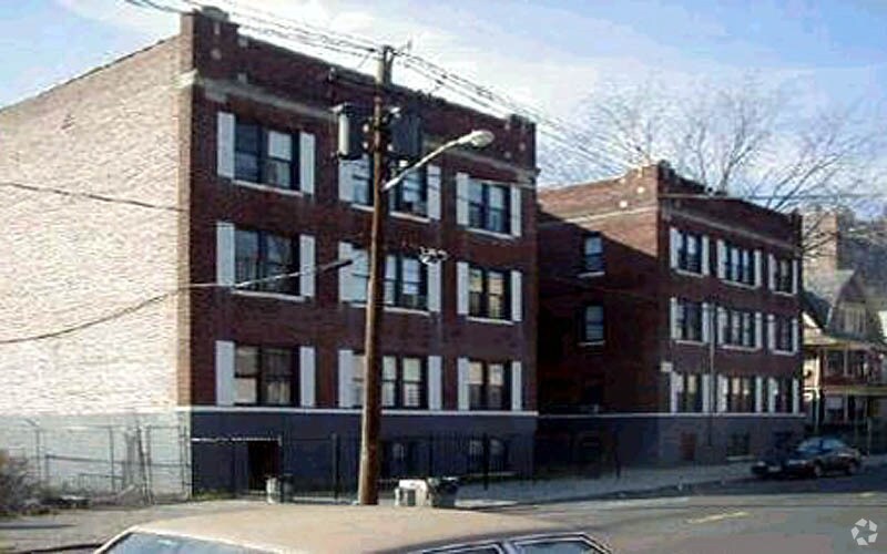 Photo - 130-136 Delavan Ave Apartments