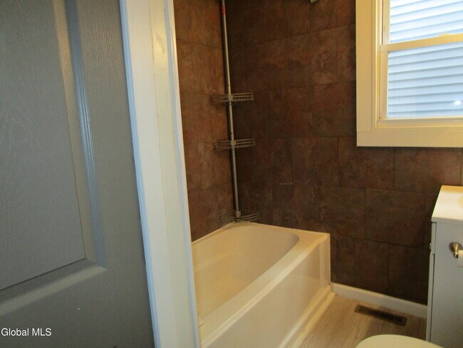 Photo - 1303 8th Ave