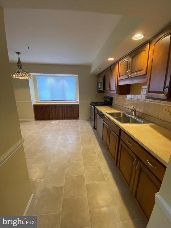 Photo - 416 Five Farms Ln