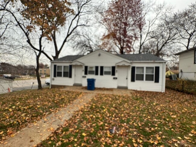 Building Photo - 6156 Jackson Ave Unit 1