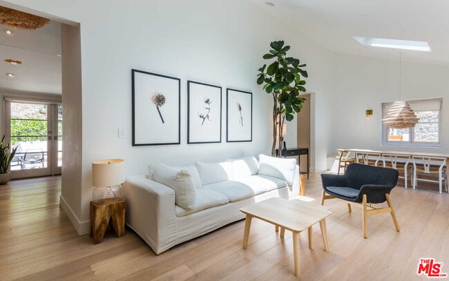 Photo - 3279 Ledgewood Dr