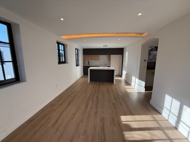 Photo - 1716 SW 11th St Unidad 3