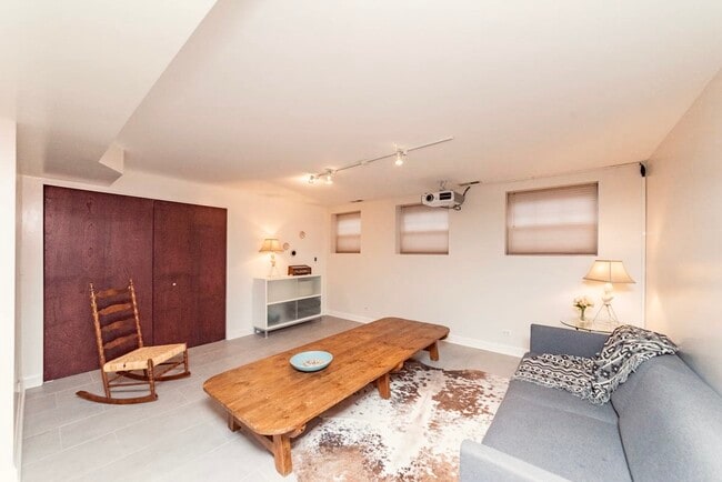 Photo - 1258 W Hood Ave Unit 1W