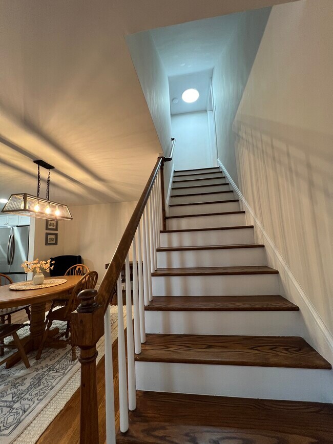 Photo - 1204 Oak Hill Ave