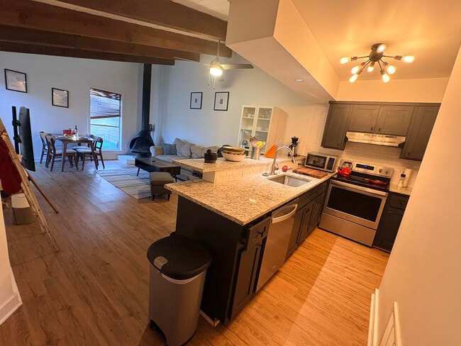 Photo - 2200 Bahama Rd