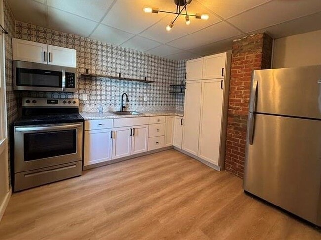 Photo - 32 Cherry St