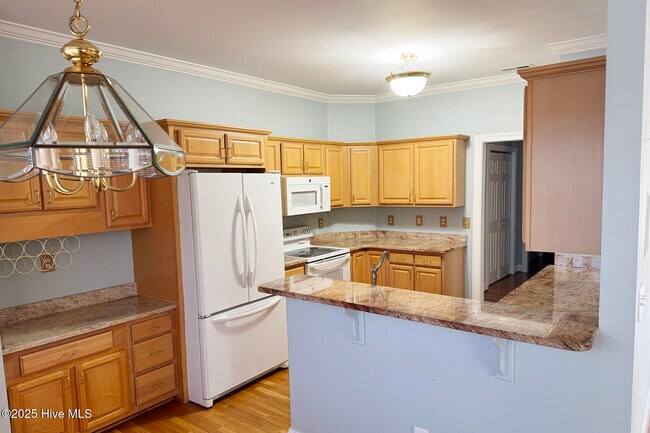 Photo - 8405 Fiddlestick Way