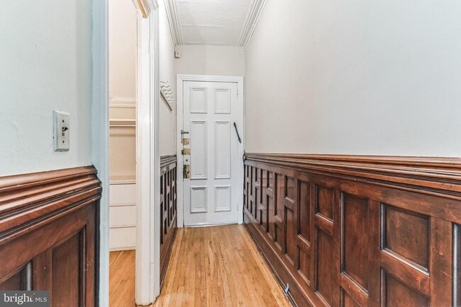 Building Photo - 2008 Spruce St Unit 3F