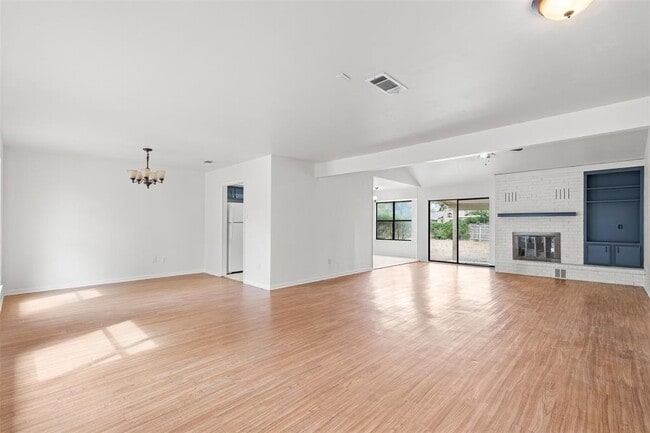 Building Photo - 104 Tallwood Dr