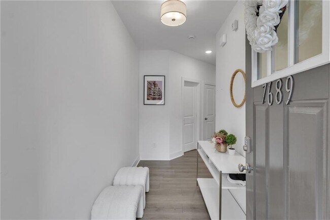 Photo - 7689 Baron Rd